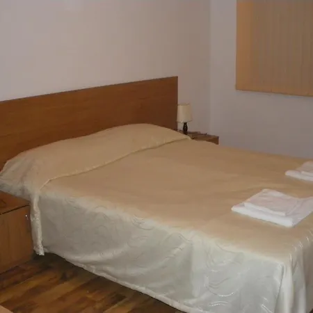 Apartment 39 Arcadia *