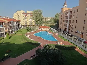 39 Arcadia דירה *