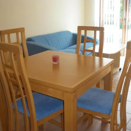 39 Arcadia Apartment *